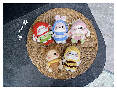 Ravelry: Mini Bunnys pattern by Linh San