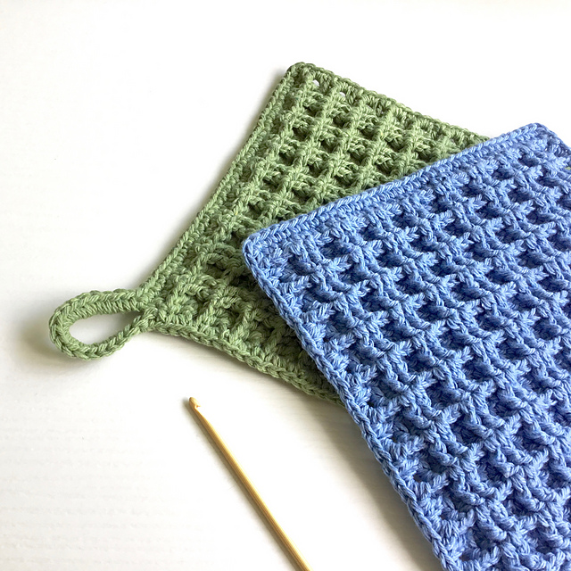 Ravelry Waffle Stitch Dishcloth pattern by Little Conkers