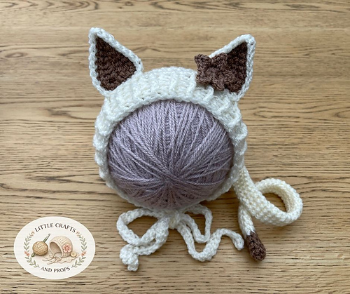 Classic Cat Bonnet