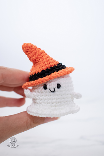Ravelry: Mini Ghost pattern by Ana Carolina Figueiredo
