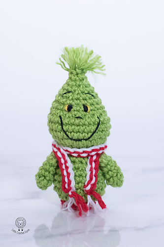 Ravelry: Mini Grinch pattern by Ana Carolina Figueiredo