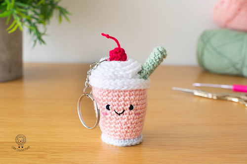Free-Crochet-Milkshake-