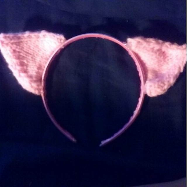 Ravelry Knit Pig Ear Headband pattern by Jessica Renee