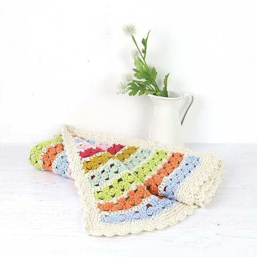 Ravelry Flower Power Blanket pattern by Little Doolally