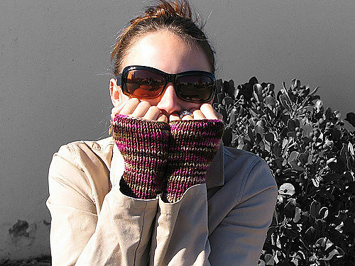 Delight Fingerless Mitts photo 5