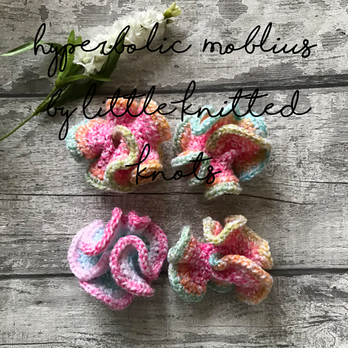 Hyperbolic Moblius Fidget Toy