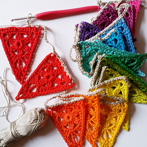 Teeny Tiny Flower Bunting photo 1