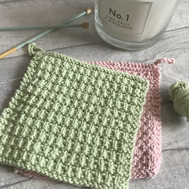 Ravelry Simple Washcloth No2 pattern by Gemma Staples