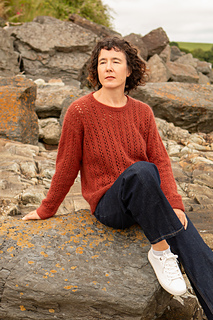 Albertine & Bérénice yarn; size 42.5” / 108 cm with 7.5” / 19 cm ease