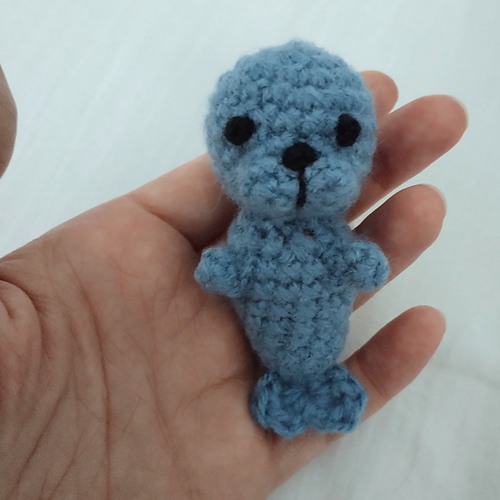 Tiny seal