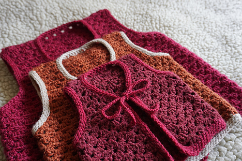 Happy Granny Vest Mini