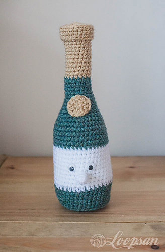 Mr Champus Bottulus - Amigurumi Champagner Bottle photo 1