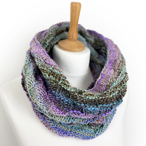 Ravelry: Arizona Snood pattern by Loopy Handmade