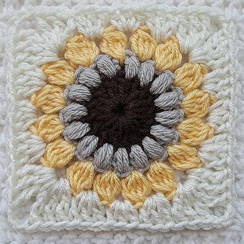 Solstråle Granny Square - Crochet Me Lovely