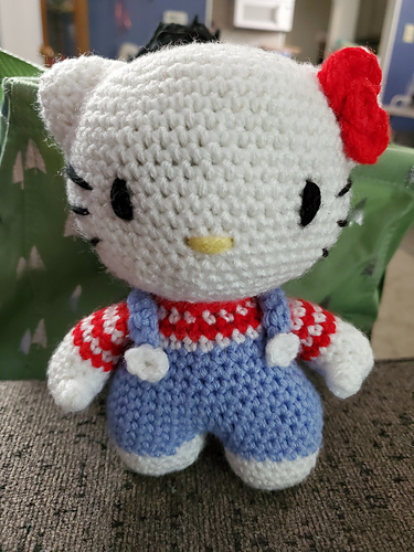 Hello Kitty Plush - byLucinaLazuras