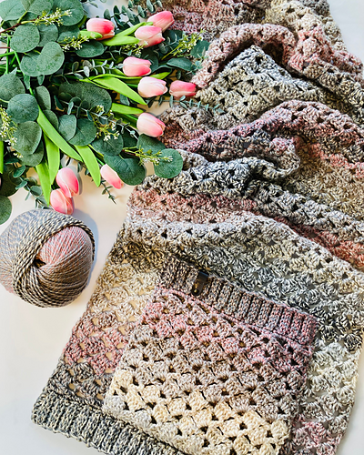 Granny's Tipple Pocket Shawl photo 3