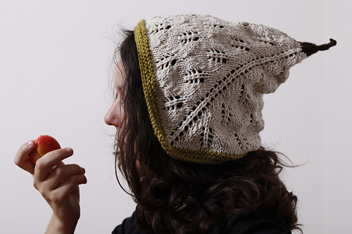 Bellflower elf hat photo 11
