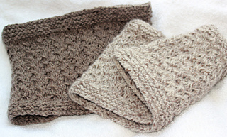 Ravelry: Twisted Stitcher Cashmere Cowl pattern by Abby Parkes