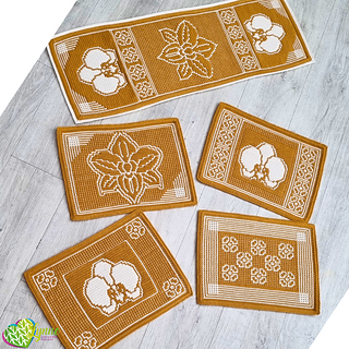 Mosaic Ladyslipper Placemats & Tablerunner