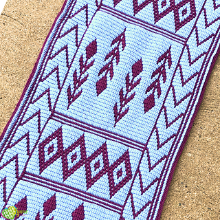 Mosaic Wheatear Tablerunner crocheted by Darcie Russell
