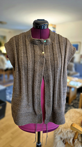 Frontbands and neck worked before the sleeves 