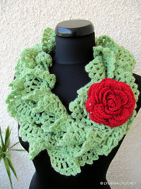 Ravelry: LyubavaCrochet's Green Ruffle Lace Scarf With Red Rose