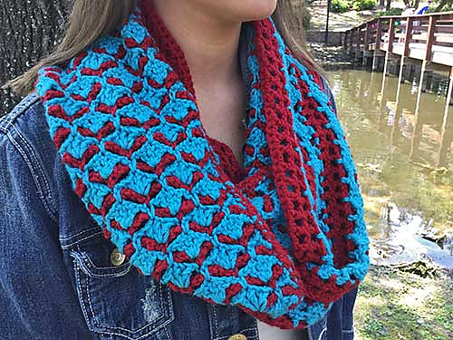 Ravelry: Filigree Cowl pattern by Mary Beth Temple
