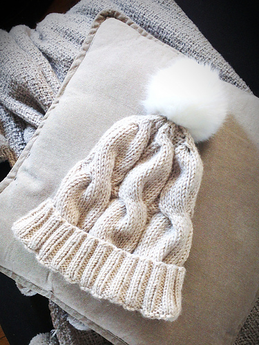 big fat cable hat photo 12
