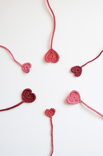 Minimal Heart Bookmark