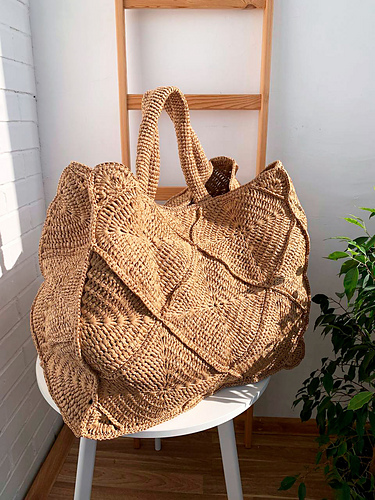 Weekender Raffia Bag