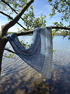 Cloudywaves Shawl aus Tahiti von Schachenmayer