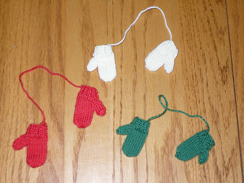 Mini Mitten Ornaments photo 1
