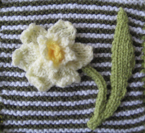 Knitted Daffodil photo 2