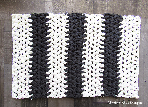 T-shirt Yarn Rug photo 2