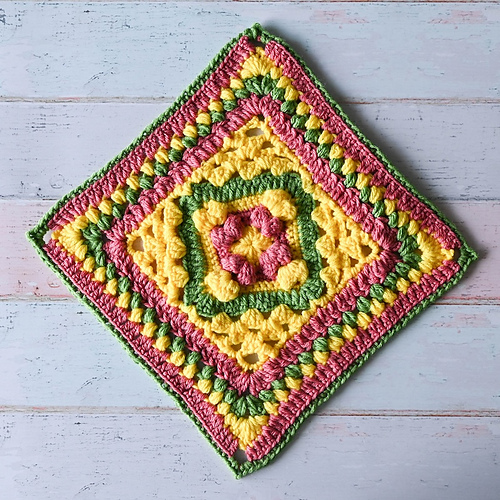 Minerva Granny Square photo 1