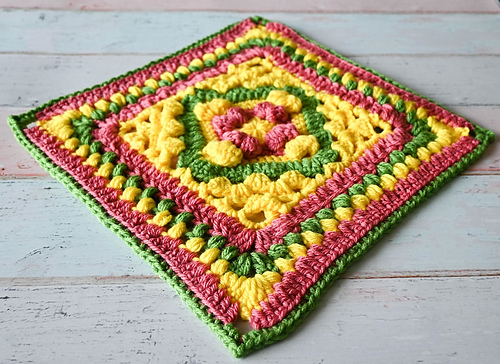 Minerva Granny Square photo 3