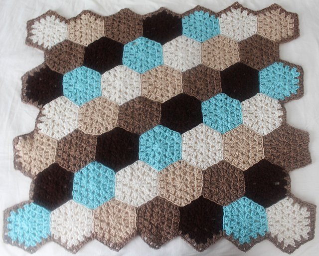 Ravelry Hexagon Stroller Blanket pattern by Marie Segares