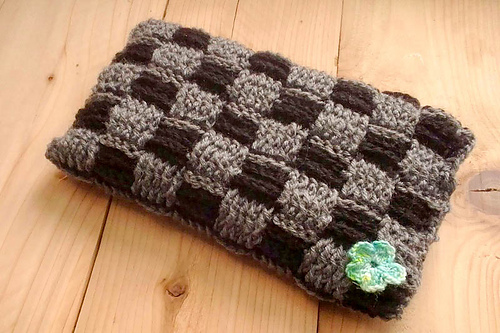 Basket of Posies Clutch photo 2