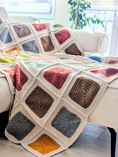 Ravelry: Heritage Granny Throw pattern by Marina Nikolaidou