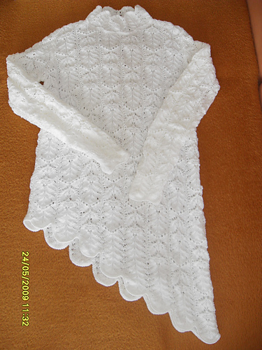 p.6 Asymmetrical Hem Pullover 다른 모습 1