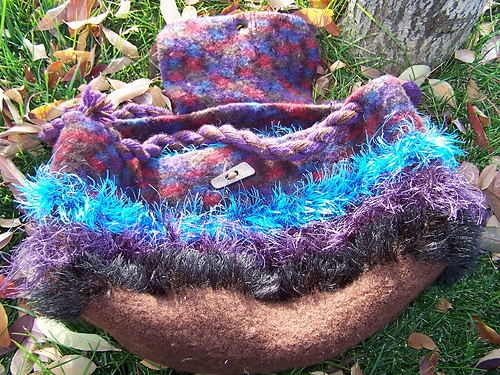 The Felted Crochet Boulder Bag photo 5
