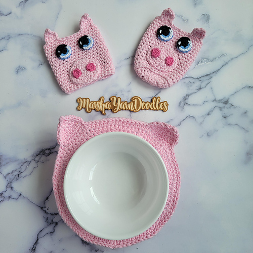 Ravelry Pickles the Pig Bowl Cozy pattern by Marsha Sparks