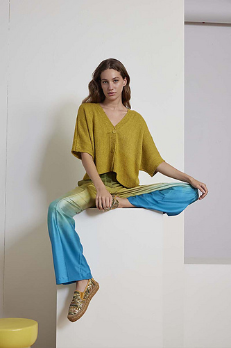 Beniko Cardigan - Lang Yarns