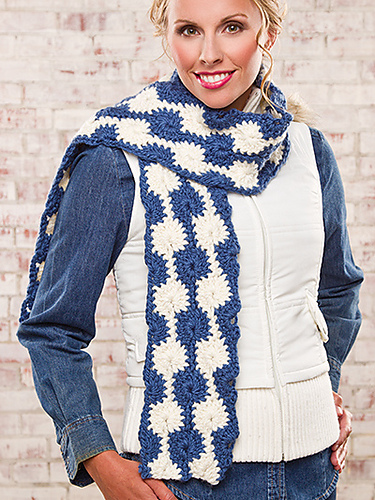 Midnight Snowballs Scarf photo 2