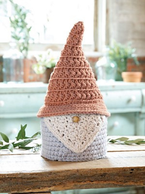 Ravelry: Happy Fall Gnome Basket pattern by Lena Skvagerson
