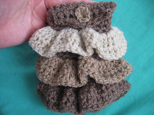 Ruffle Cell Phone Holder photo 1
