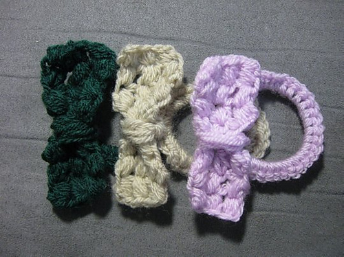 Puff Bow & Rubberband Hair Accessory photo 2