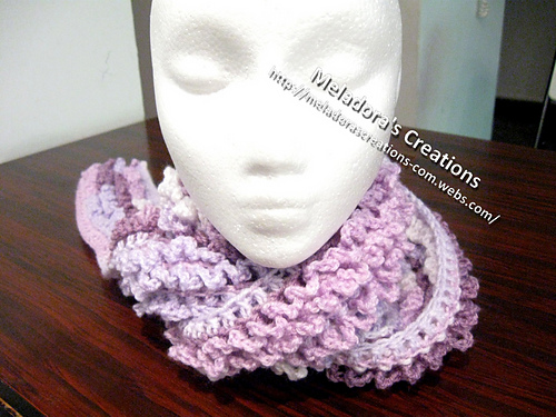 Twisted Loop Scarf photo 1