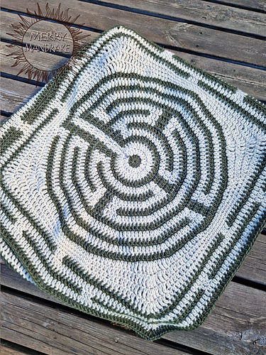 Labyrinth Square