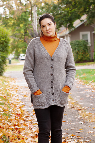 Ravelry: Box Top Cardigan pattern by Anne Hanson